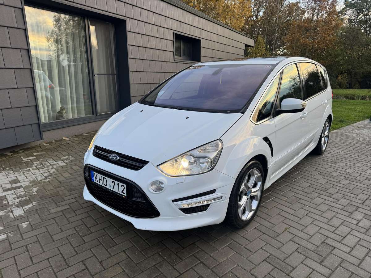 Ford S-MAX 2012 — салон