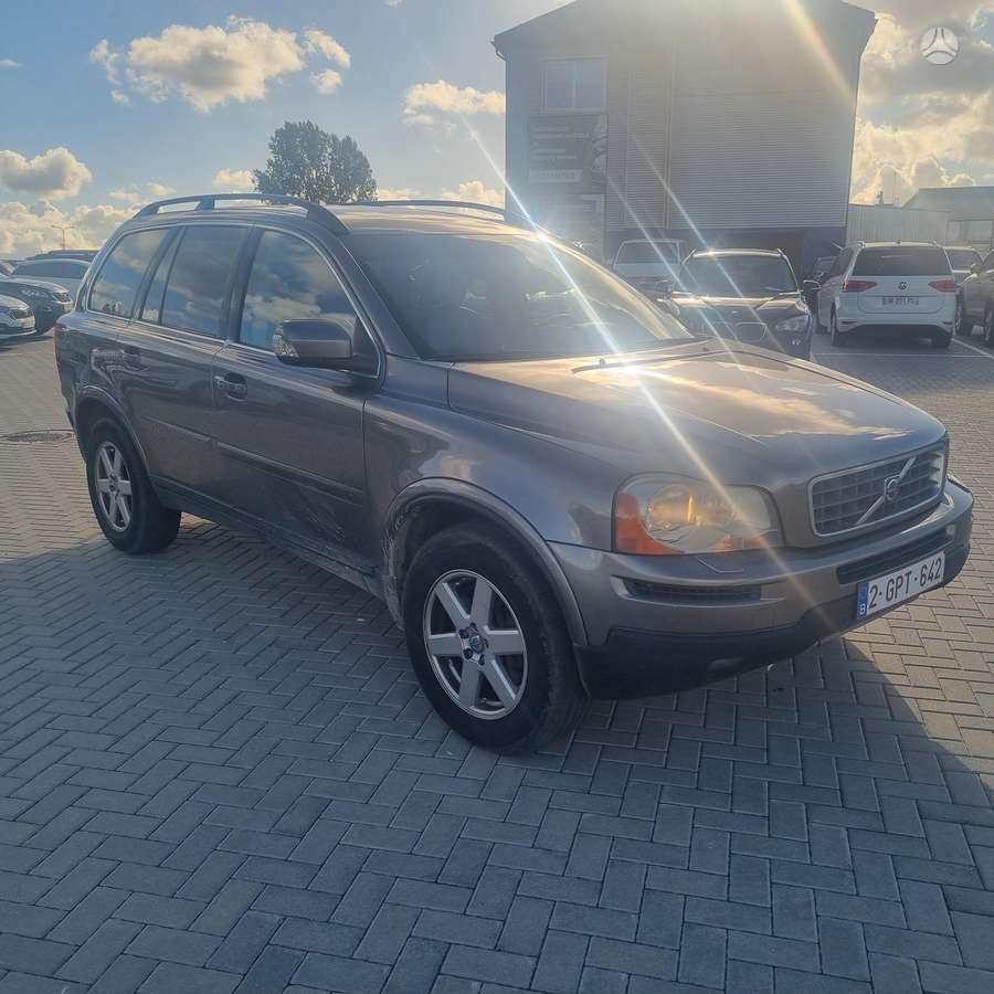 Volvo XC90 2009 — rear view