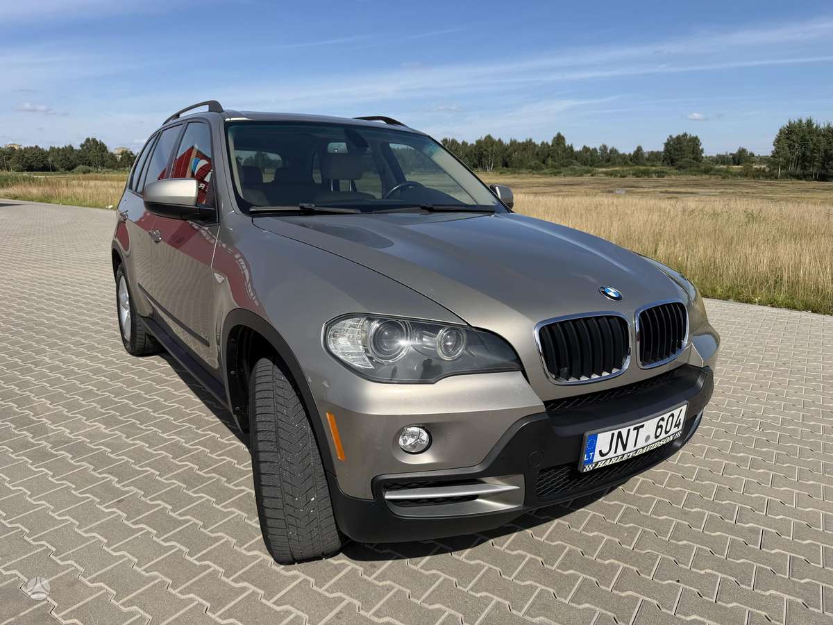 BMW X5 2007 — rear view