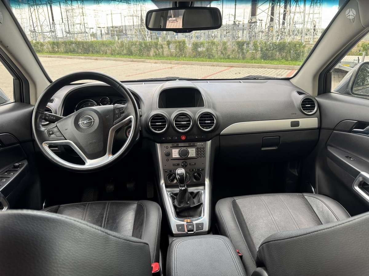 Opel Antara 2011 — photo 10