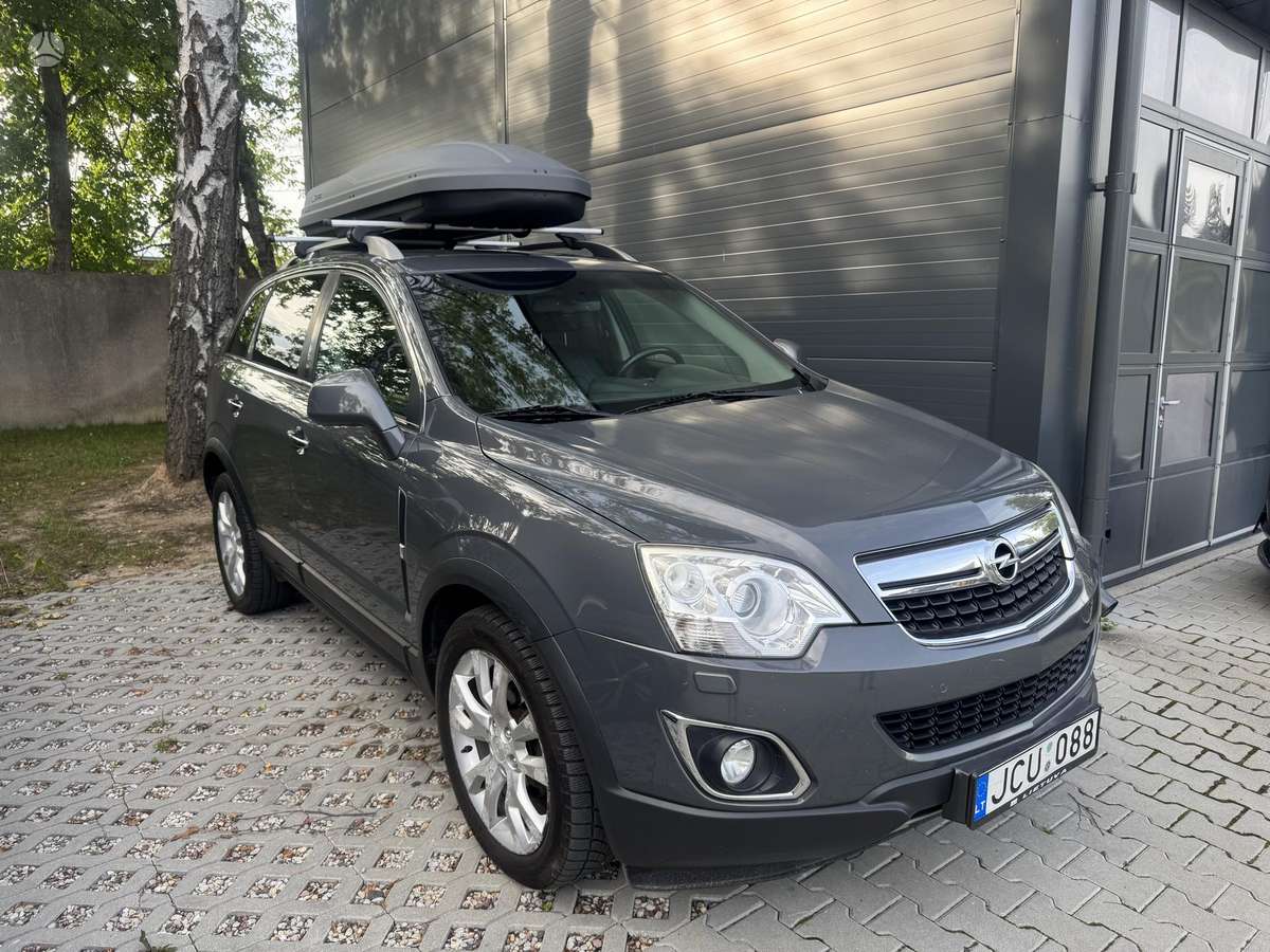 Opel Antara 2011 — rear view