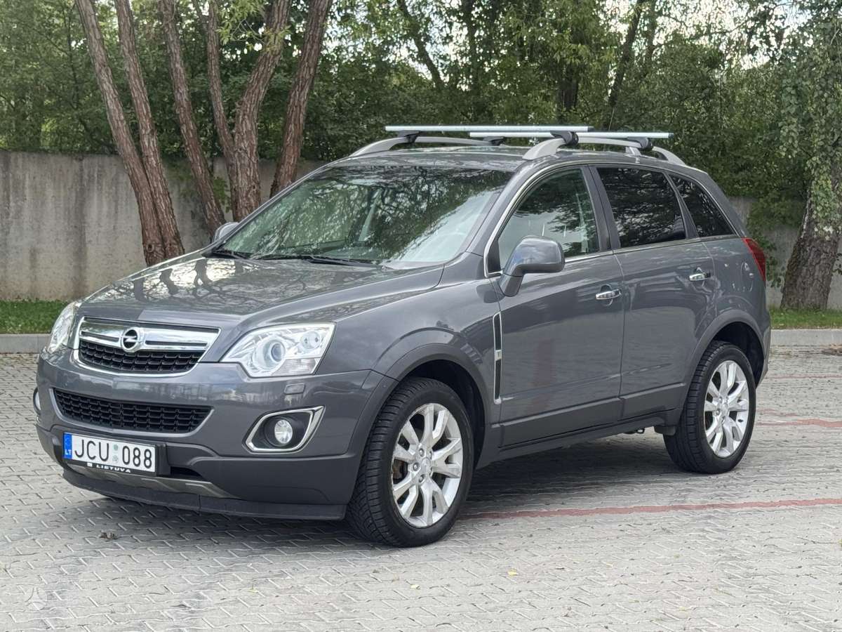 Opel Antara 2011 — interior