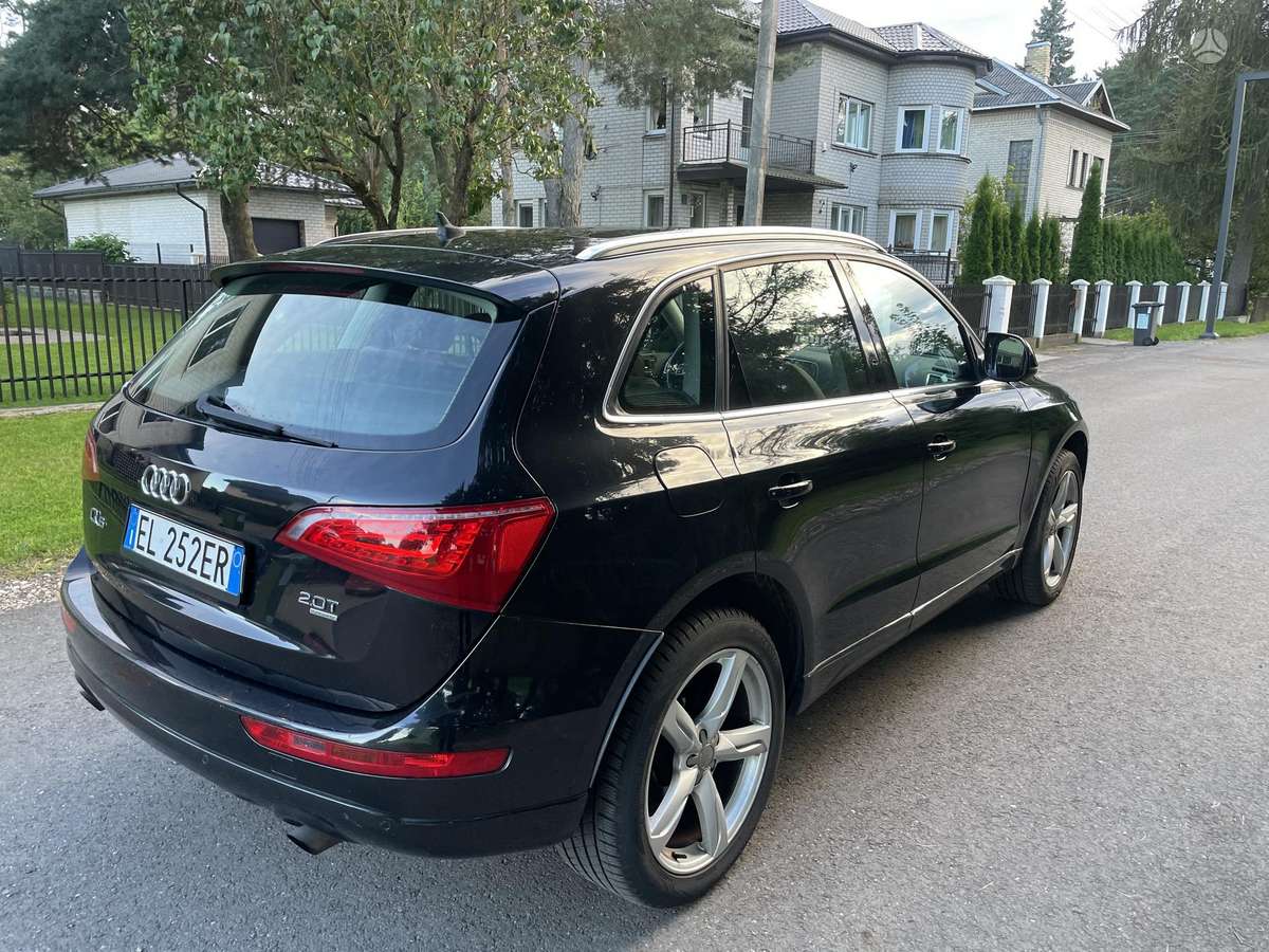 Audi Q5 2008 — двигун 1984 cm³, 211 HP (155kW)