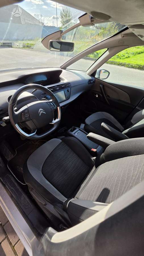 Citroen C4 2013 — photo 12