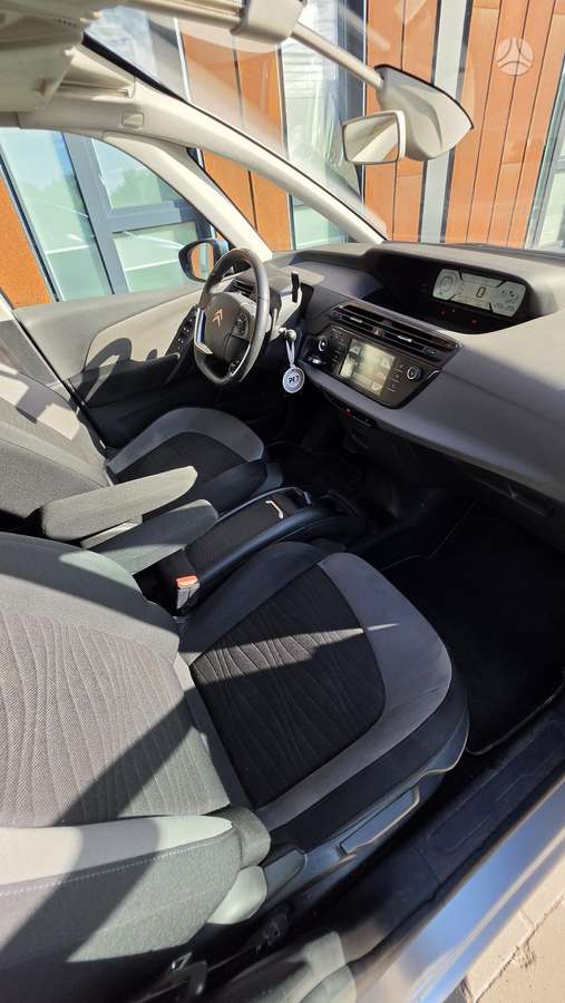Citroen C4 2013 — photo 13