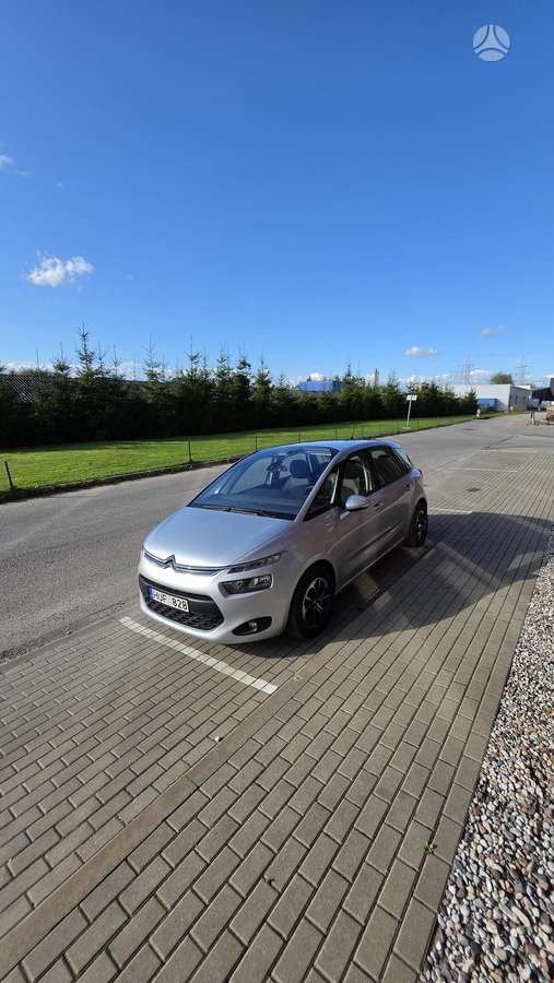 Citroen C4 2013 — photo 18