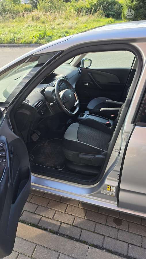 Citroen C4 2013 — photo 19