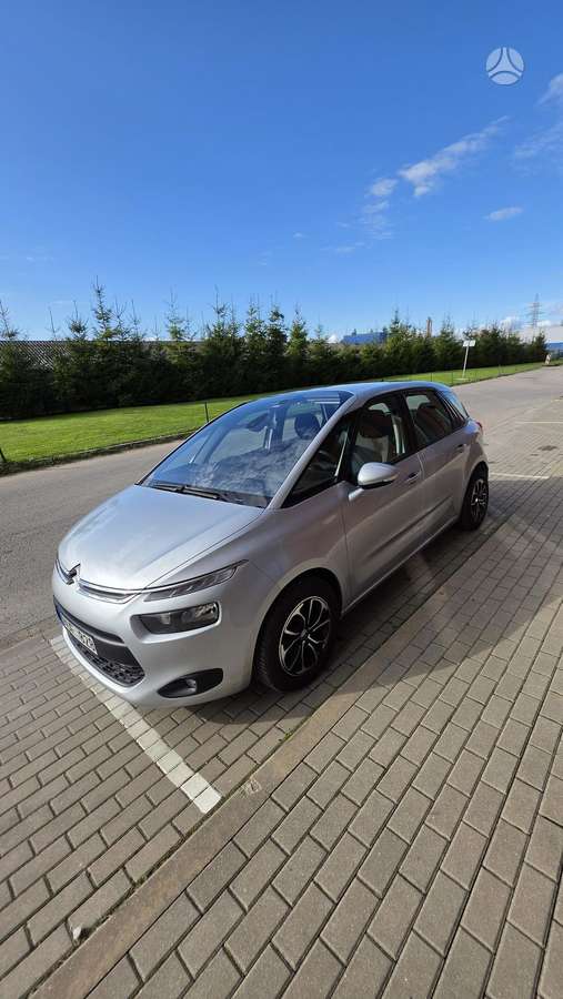 Citroen C4 2013 — interior