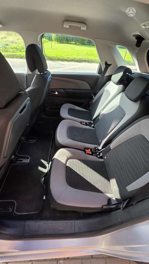 Citroen C4 2013 — photo 9