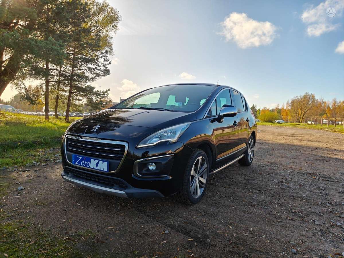 Peugeot 3008 2015 — rear view