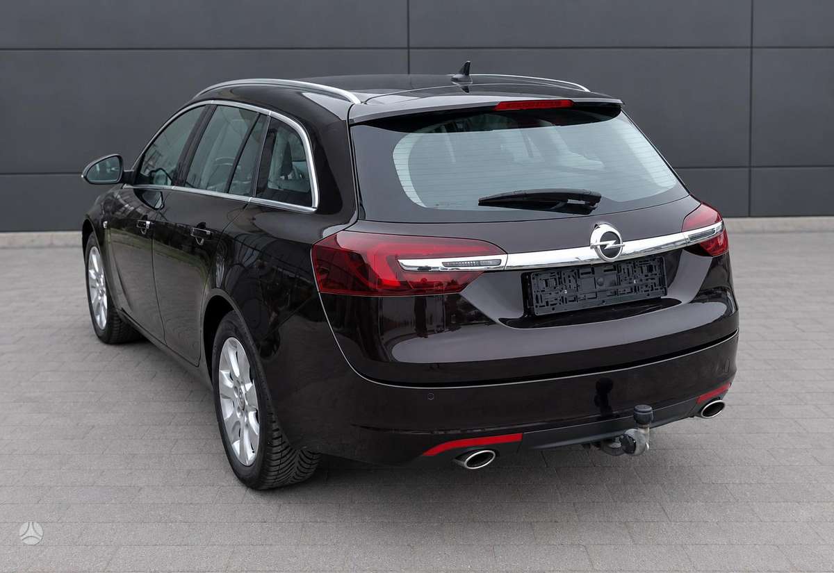 Opel Insignia 2014 — rear view