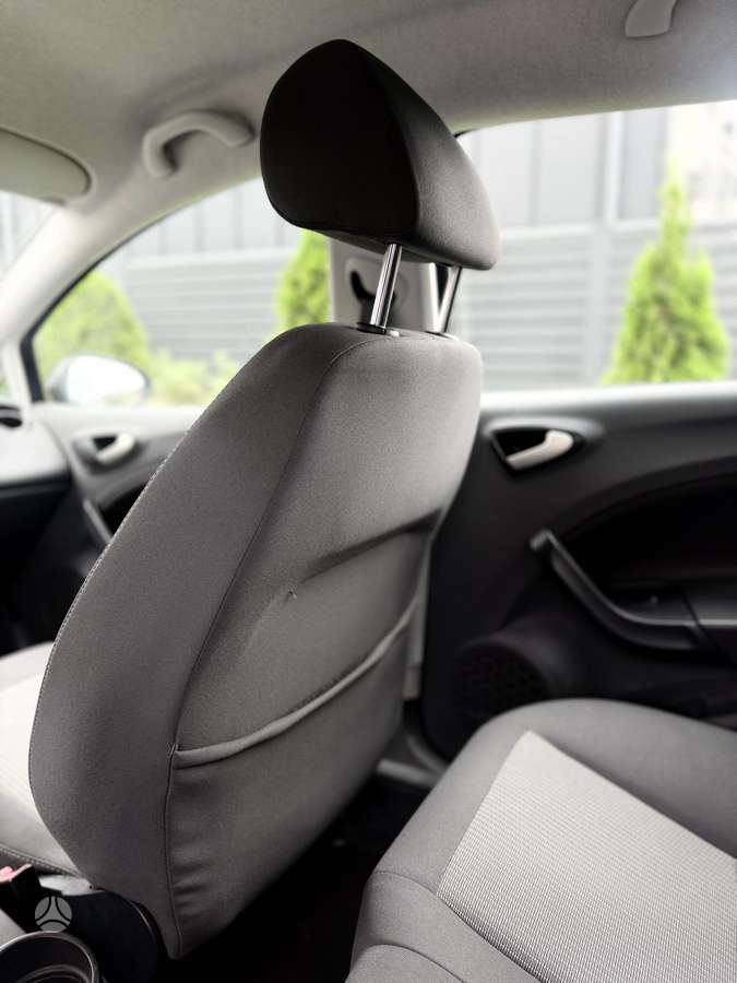 Seat Ibiza 2010 — photo 15