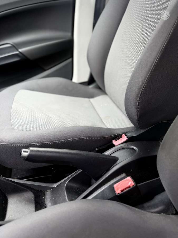 Seat Ibiza 2010 — photo 24