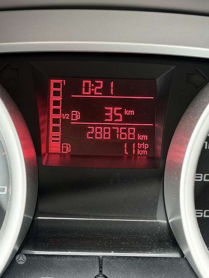 Seat Ibiza 2010 — photo 33