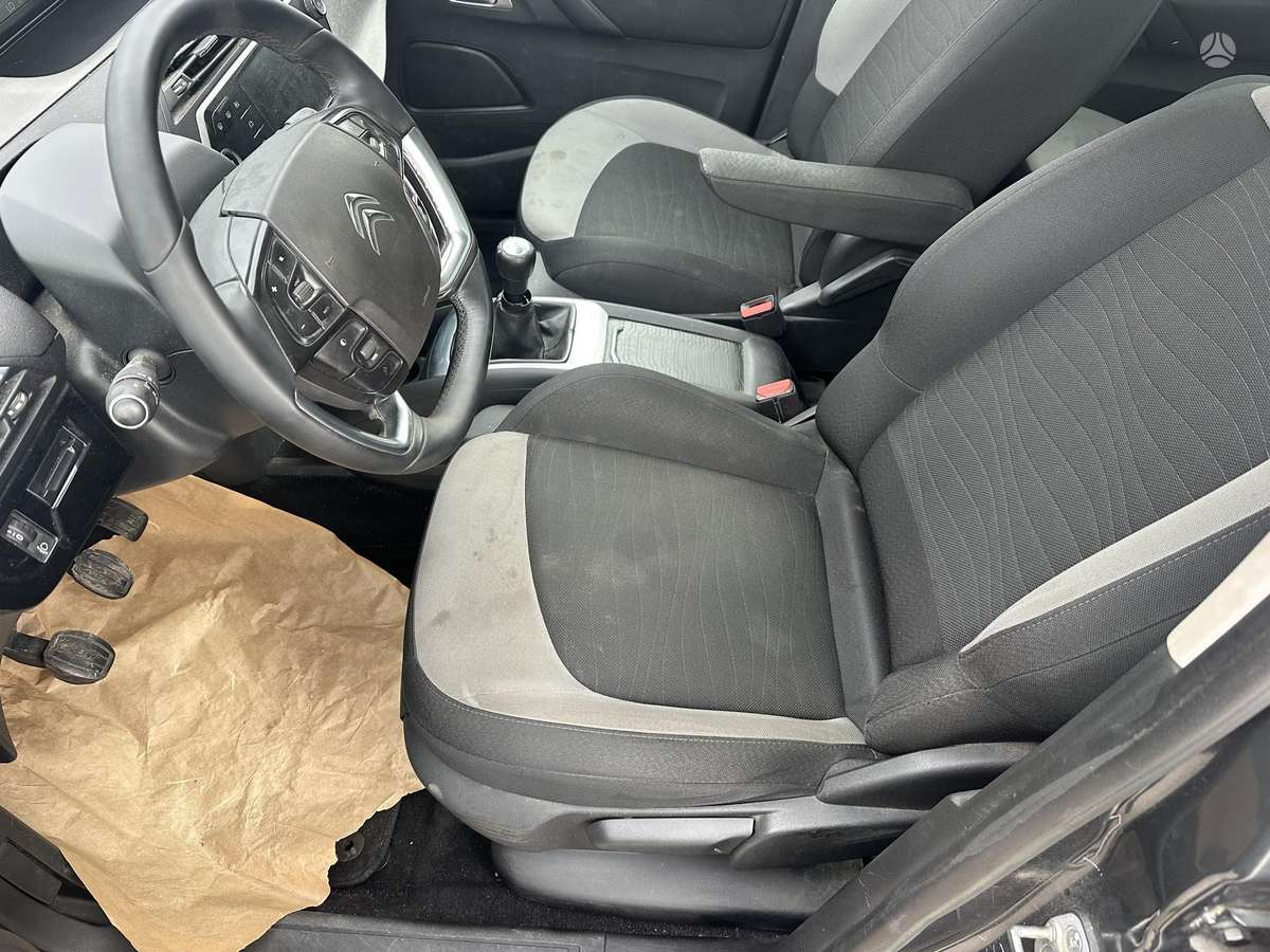 Citroen Grand 2014 — photo 13