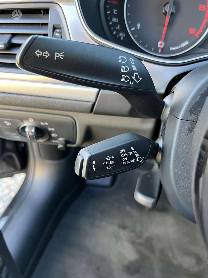 Audi A6 2014 — photo 24