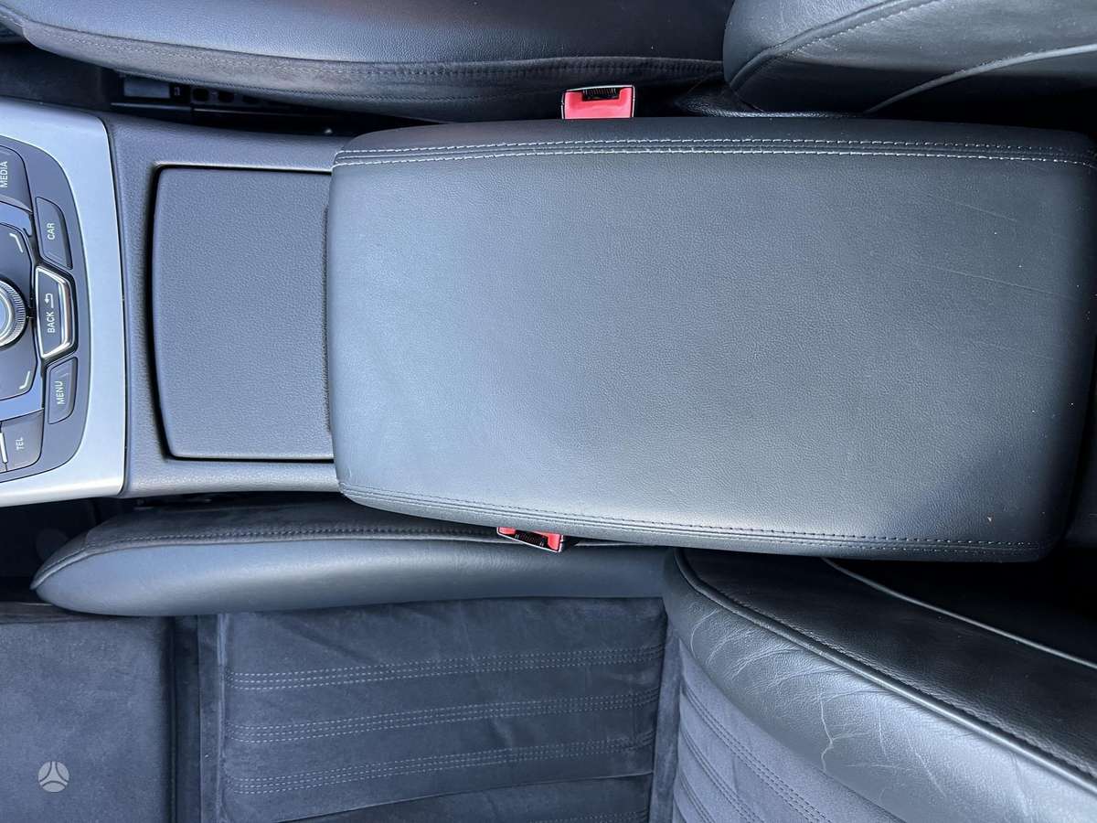 Audi A6 2014 — photo 27