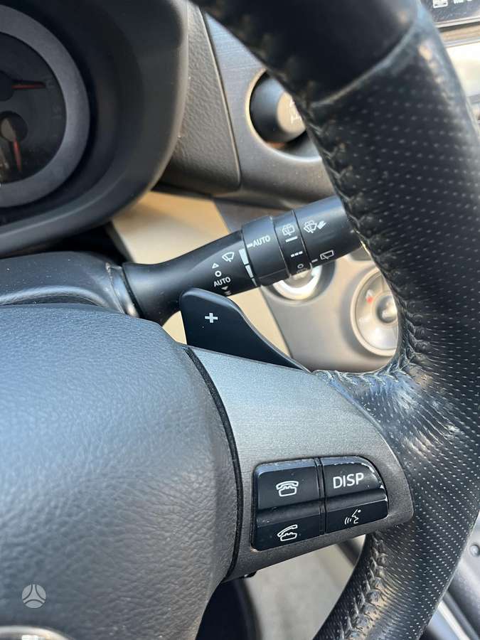 Toyota RAV4 2009 — photo 18