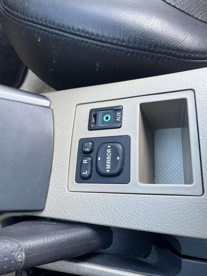 Toyota RAV4 2009 — photo 19
