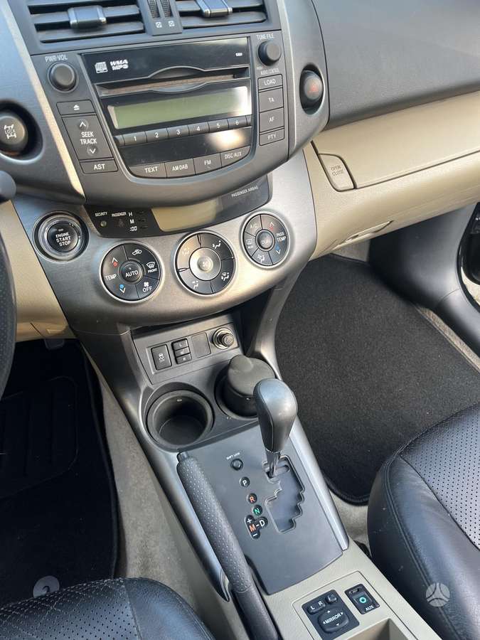 Toyota RAV4 2009 — photo 20