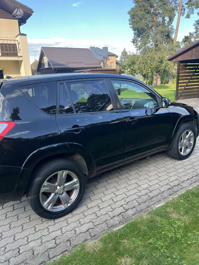 Toyota RAV4 2009 — photo 7