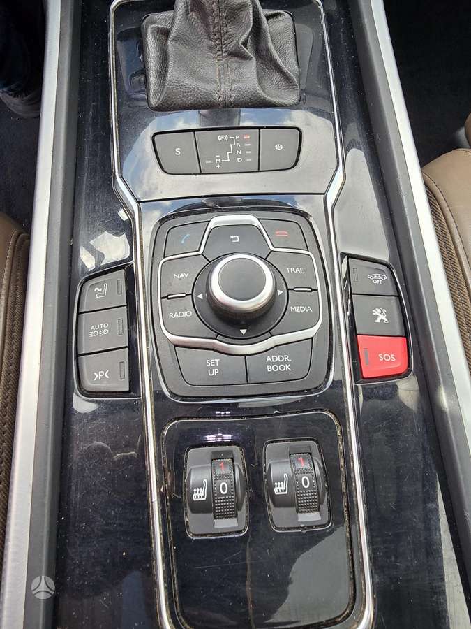 Peugeot 508 2012 — photo 14