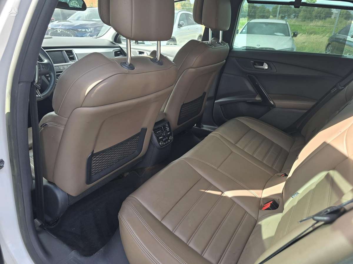 Peugeot 508 2012 — photo 8