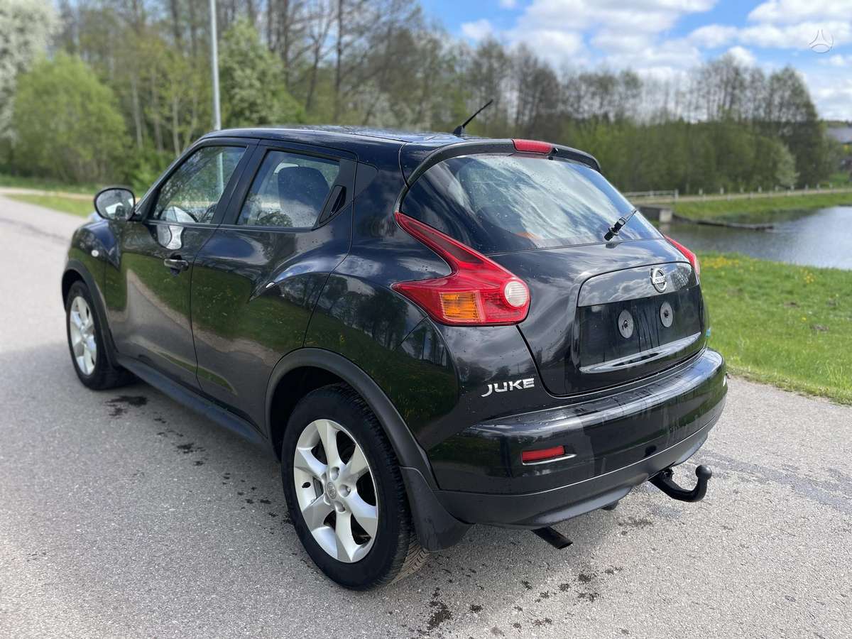 Nissan Juke 2010 — двигун 1598 cm³, 117 HP (86kW)