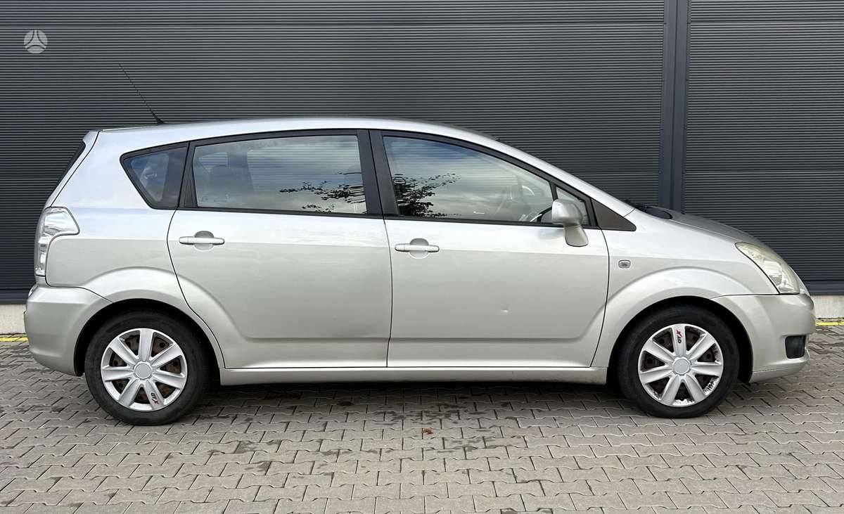 Toyota Corolla 2008 — двигун 2231 cm³, 136 HP (100kW)