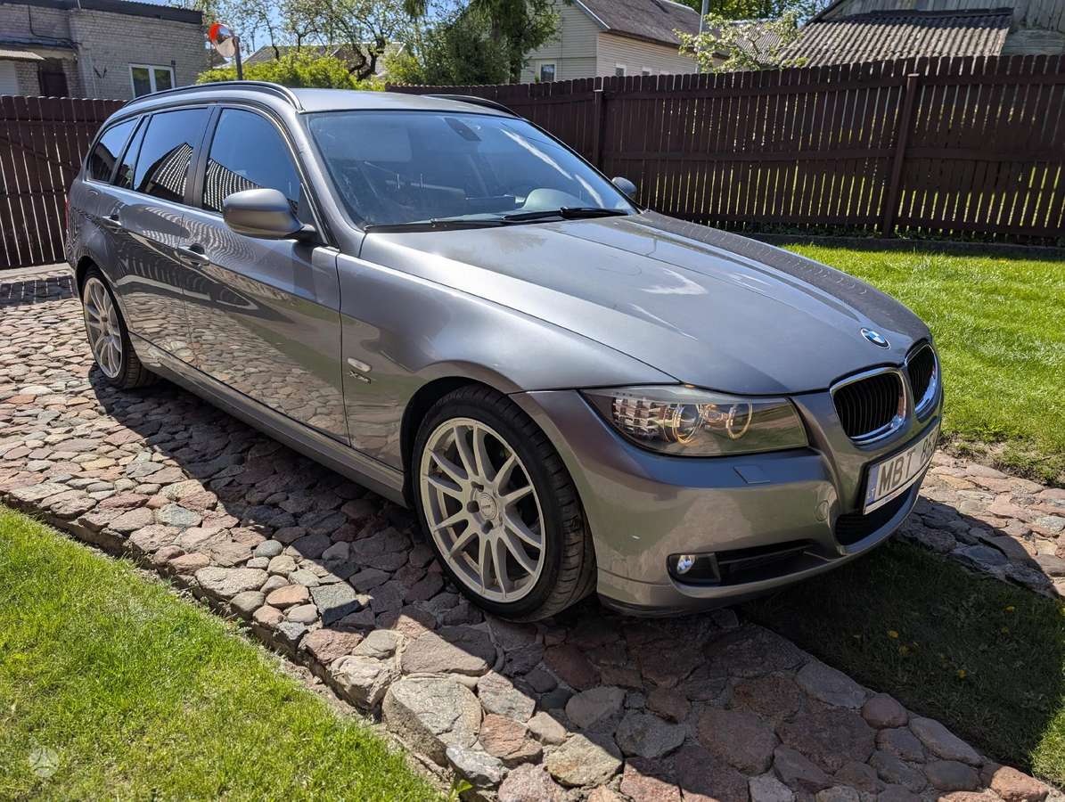 BMW 320 2012 — engine 2000 cm³, 184 HP (135kW)