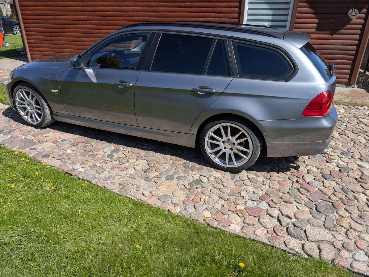BMW 320 2012 — photo 6