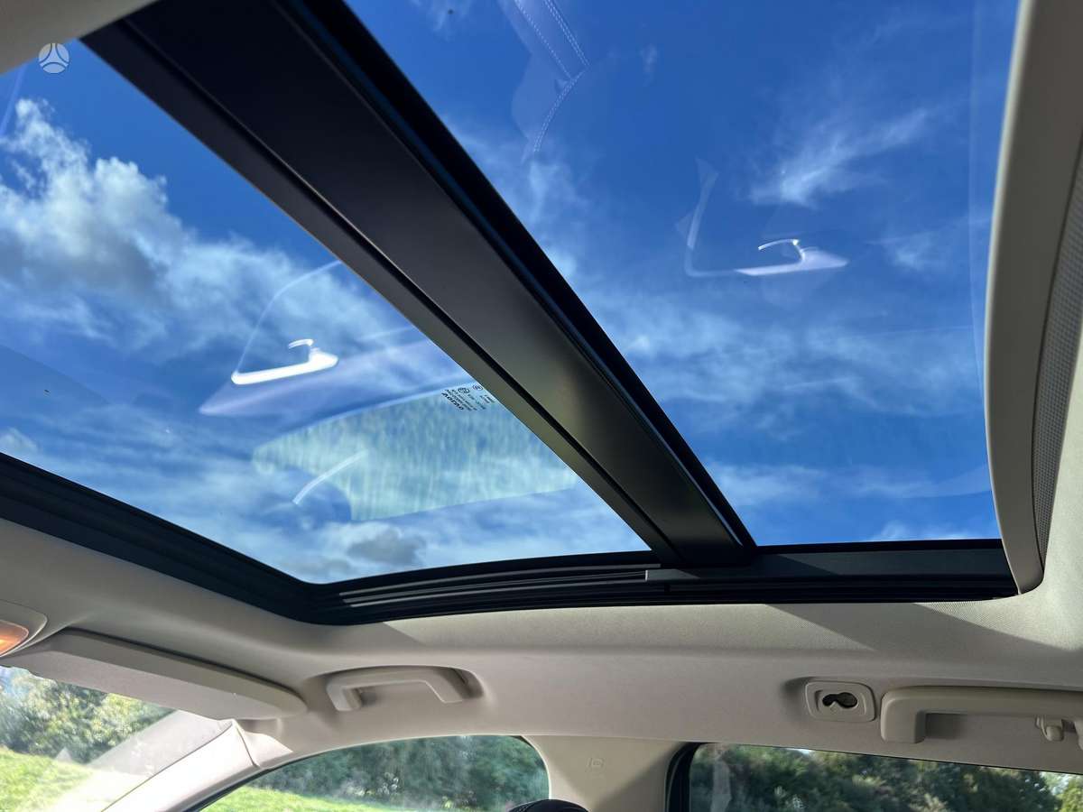 Volvo XC60 2011 — фото 15