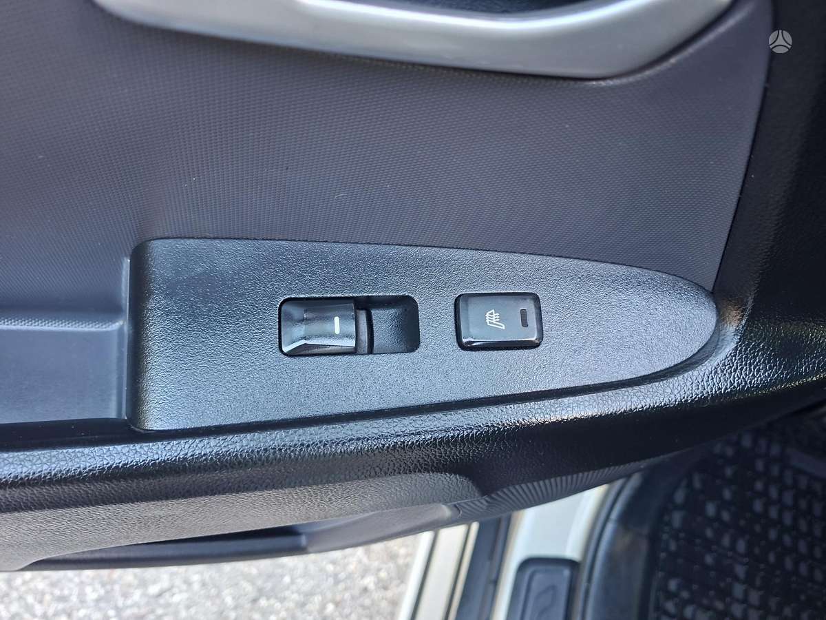 Kia Sportage 2012 — photo 11