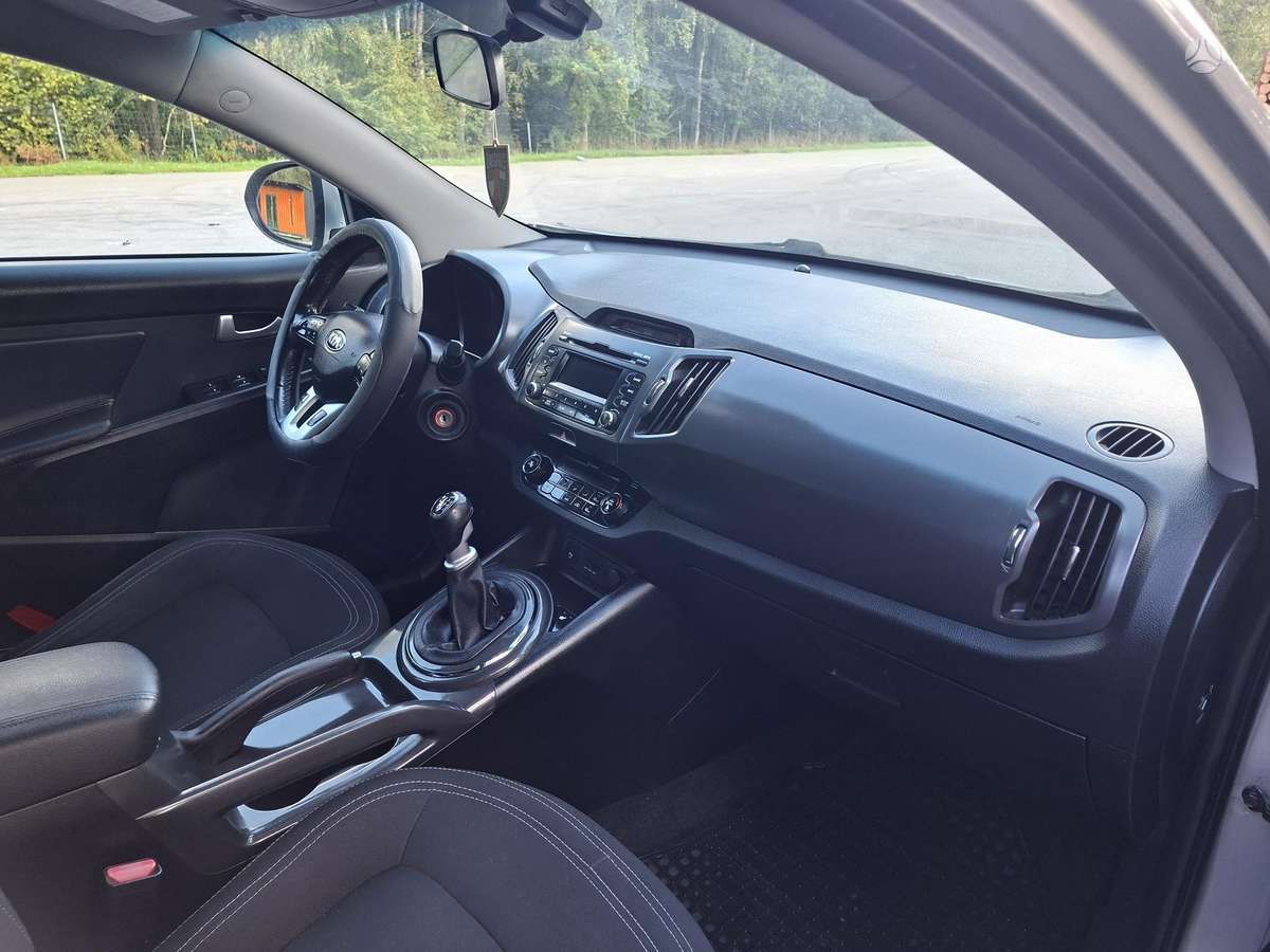 Kia Sportage 2012 — photo 8