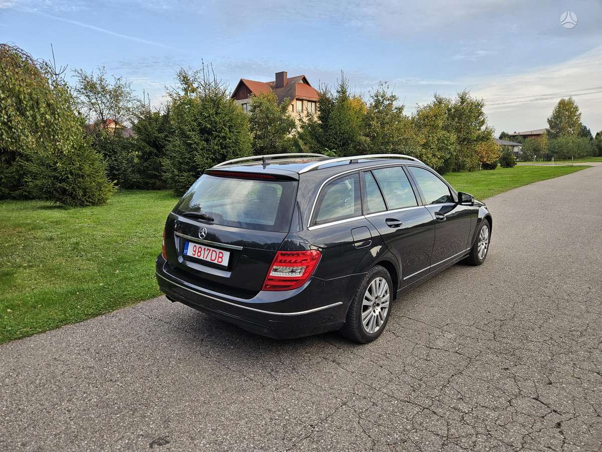 Mercedes-Benz C220 2013 — photo 6