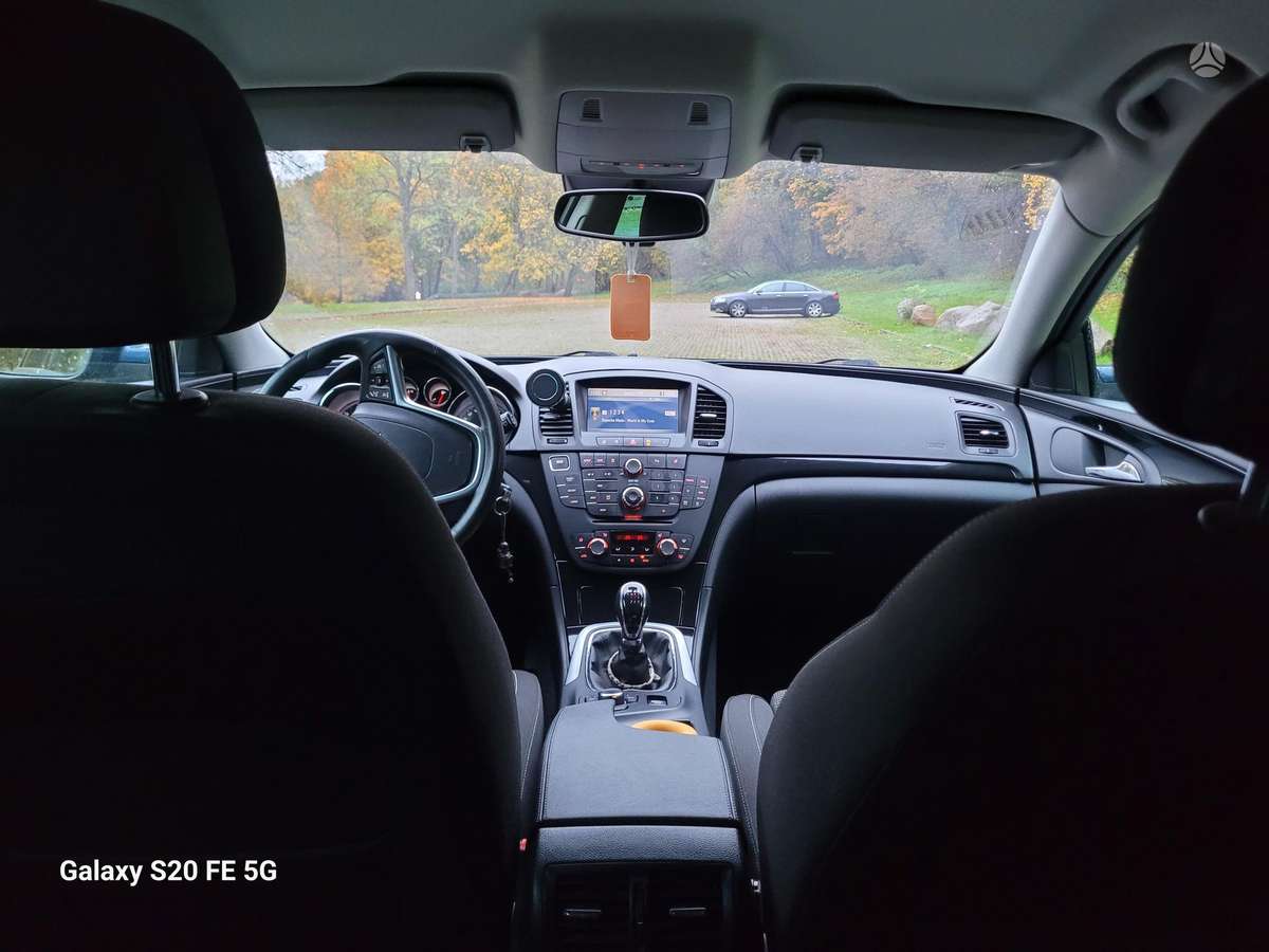 Opel Insignia 2012 — photo 9
