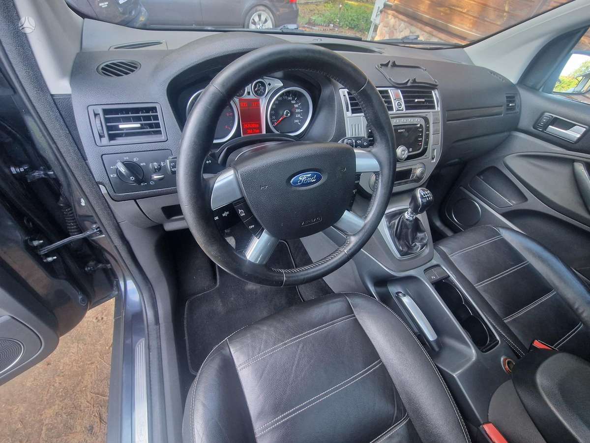 Ford Kuga 2009 — photo 12