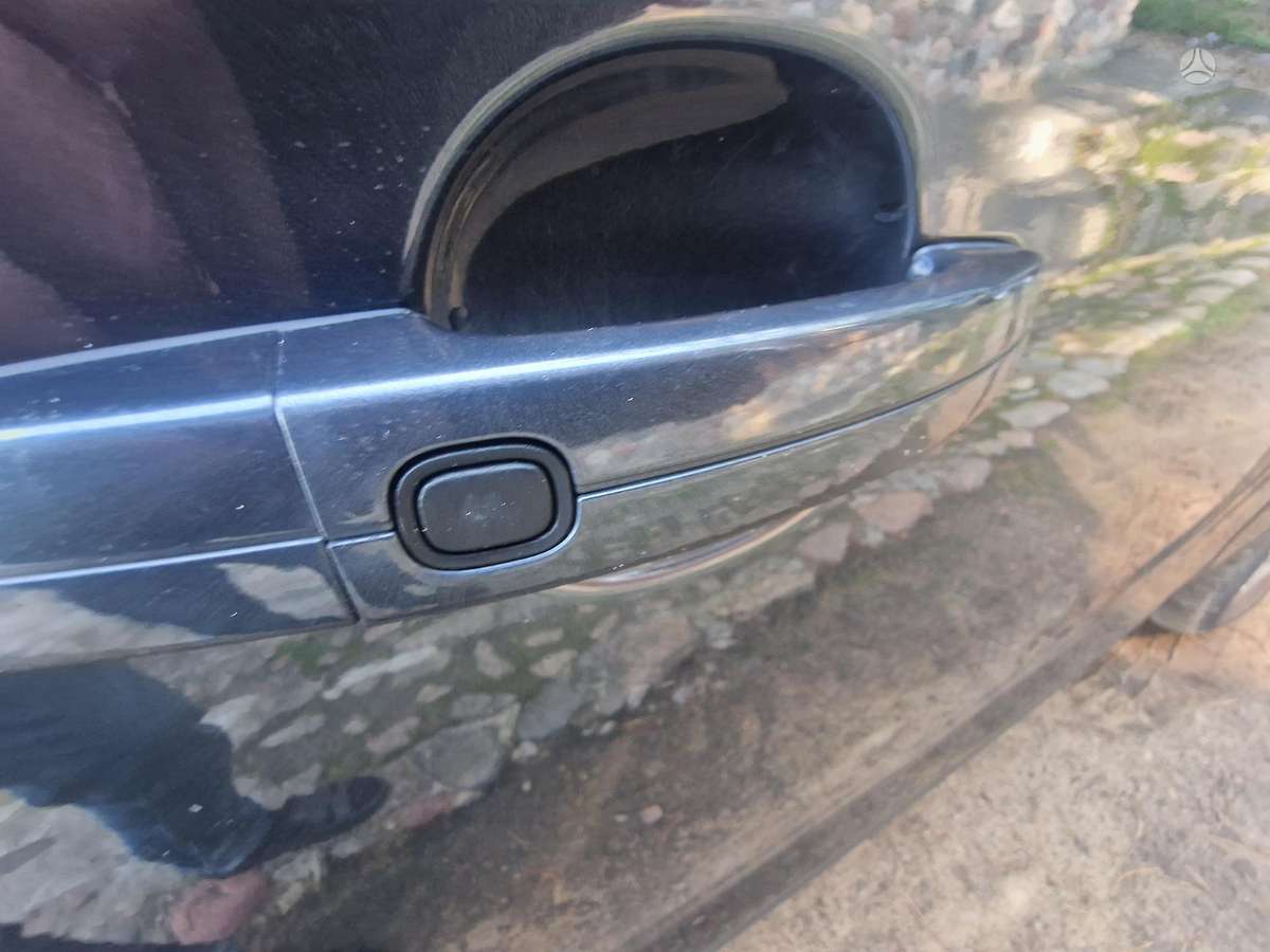 Ford Kuga 2009 — photo 17