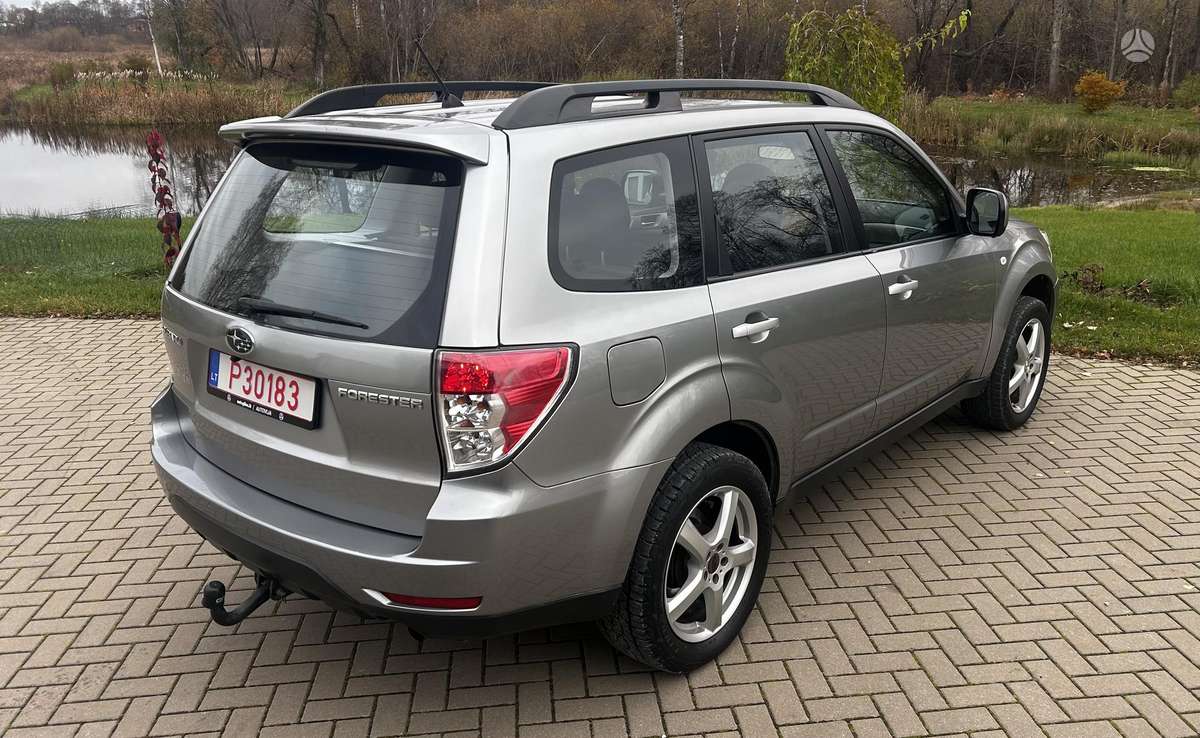 Subaru Forester 2010 — photo 14