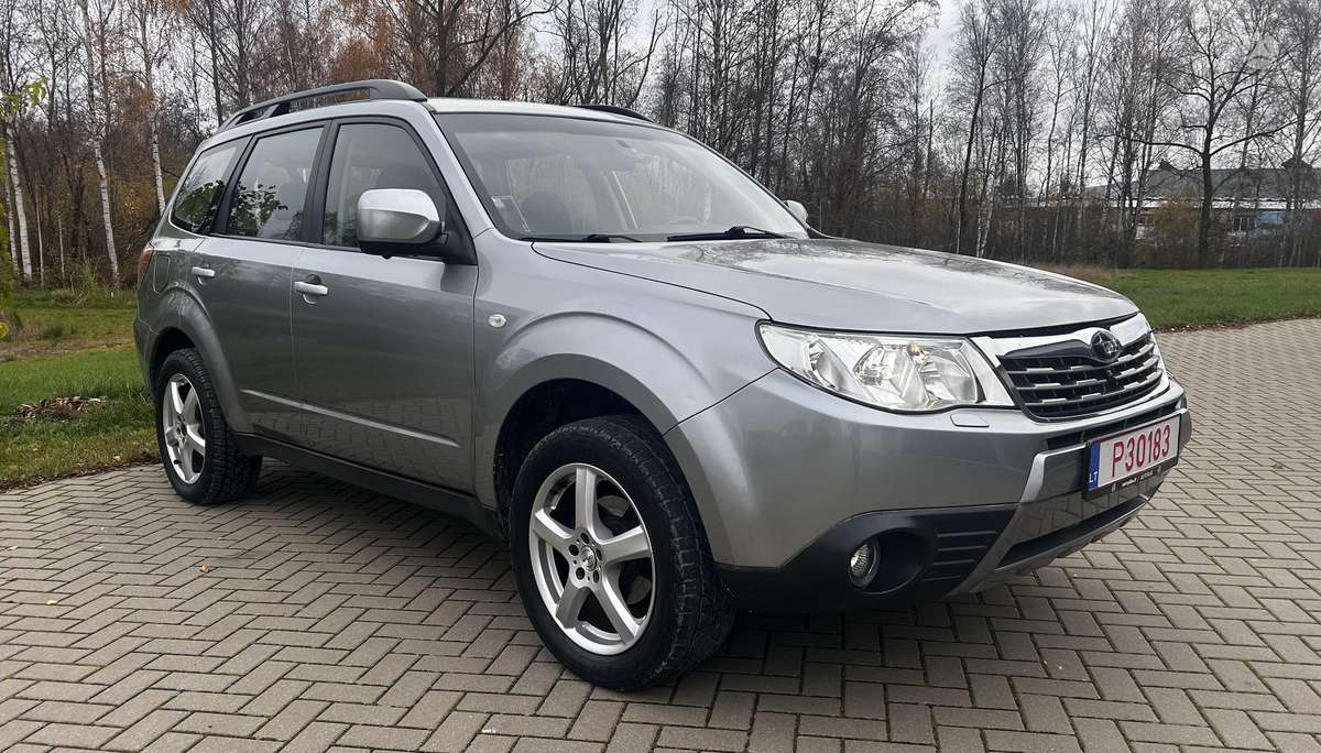 Subaru Forester 2010 — photo 7