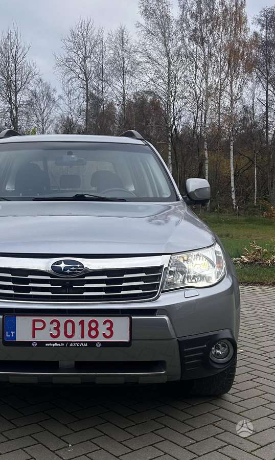 Subaru Forester 2010 — photo 9