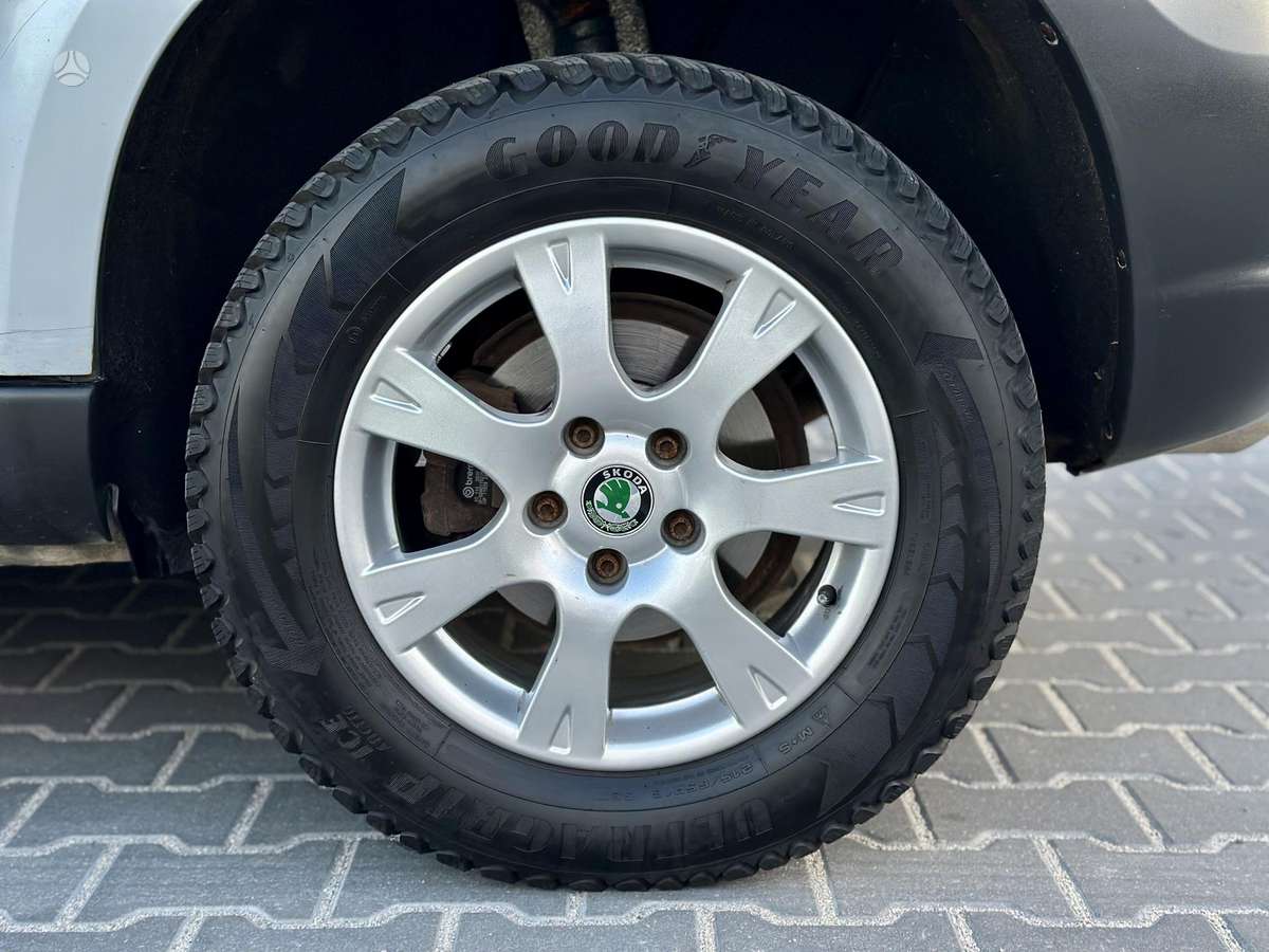 Skoda Yeti 2012 — photo 24