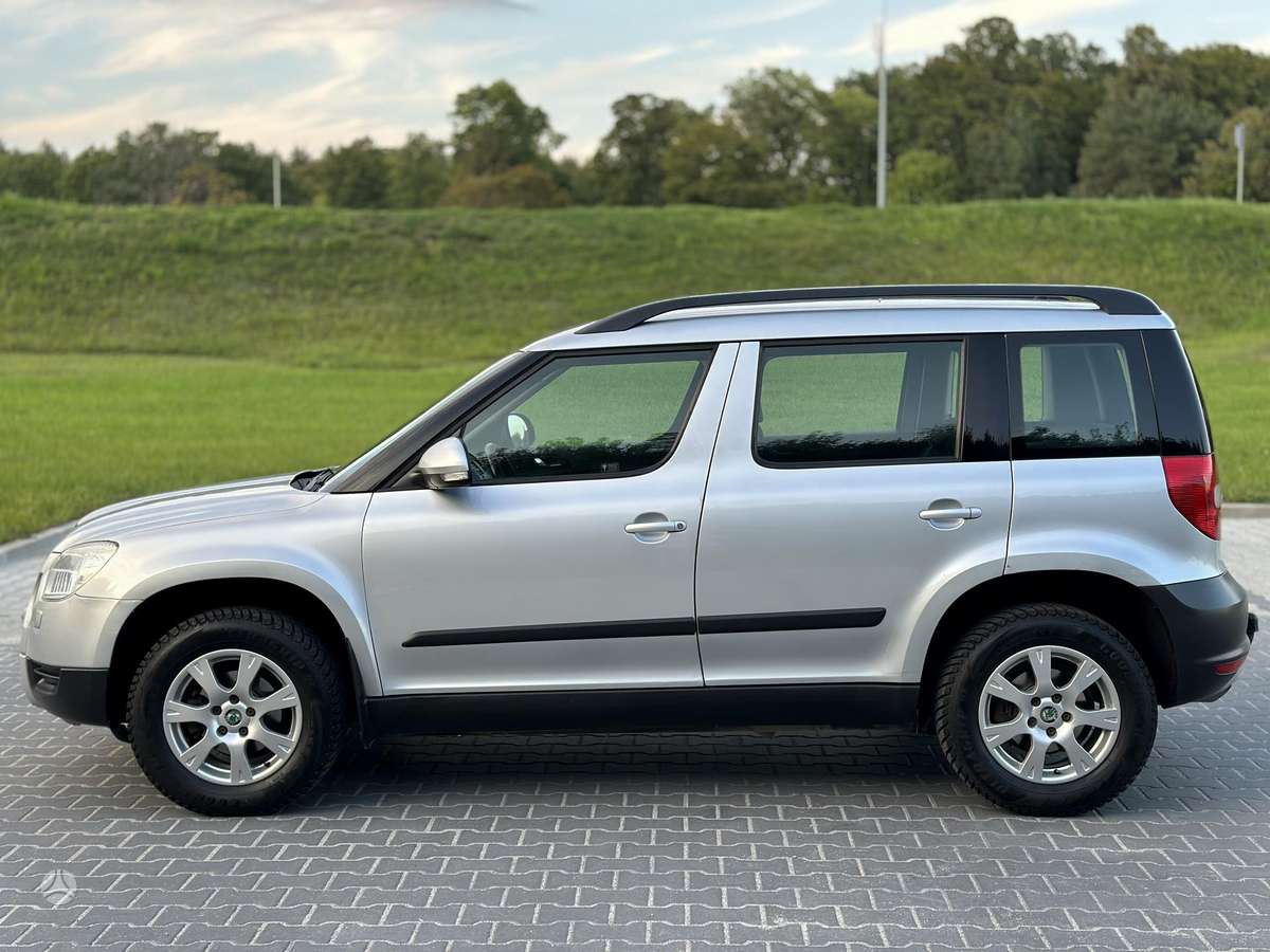 Skoda Yeti 2012 — interior