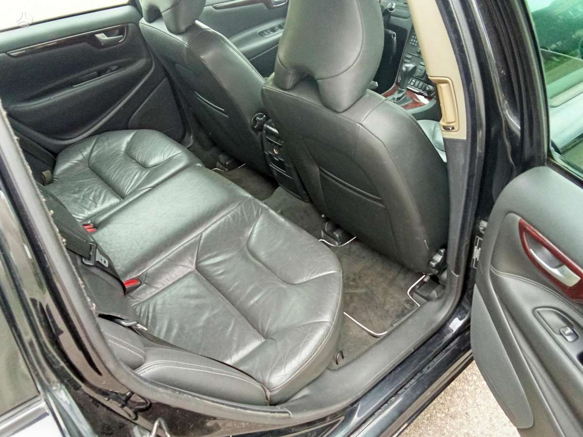 Volvo V70 2007 — photo 10