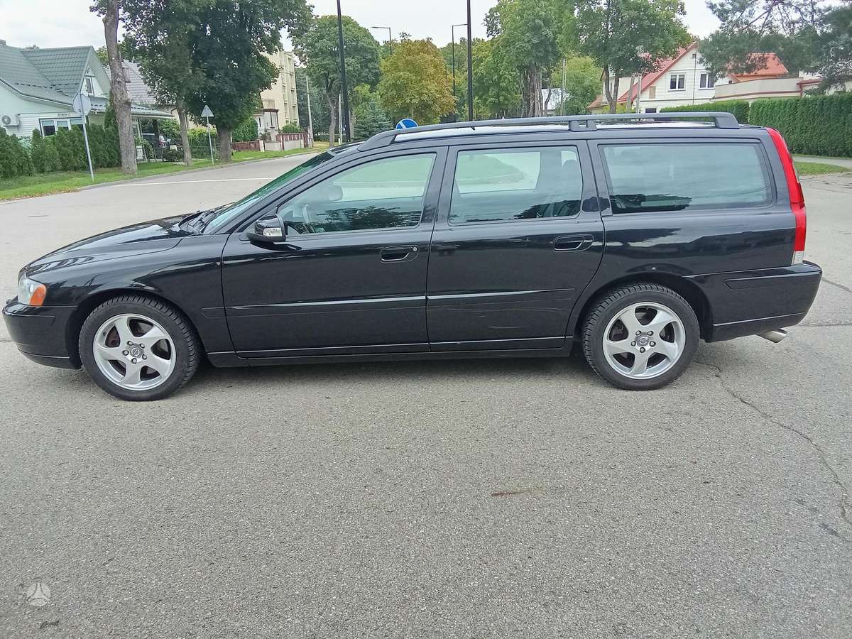 Volvo V70 2007 — engine 2400 cm³, 185 HP (136kW)