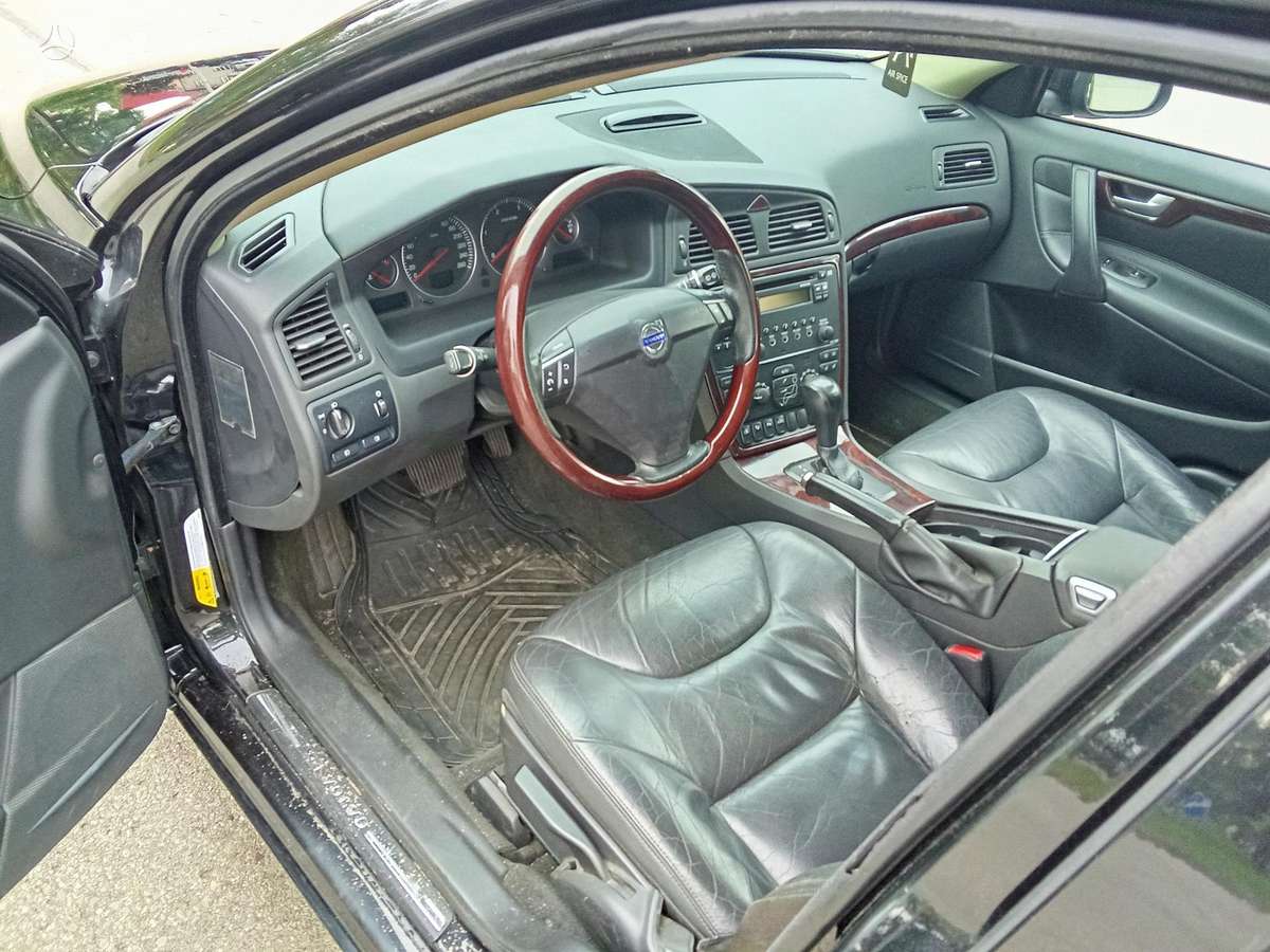 Volvo V70 2007 — photo 7