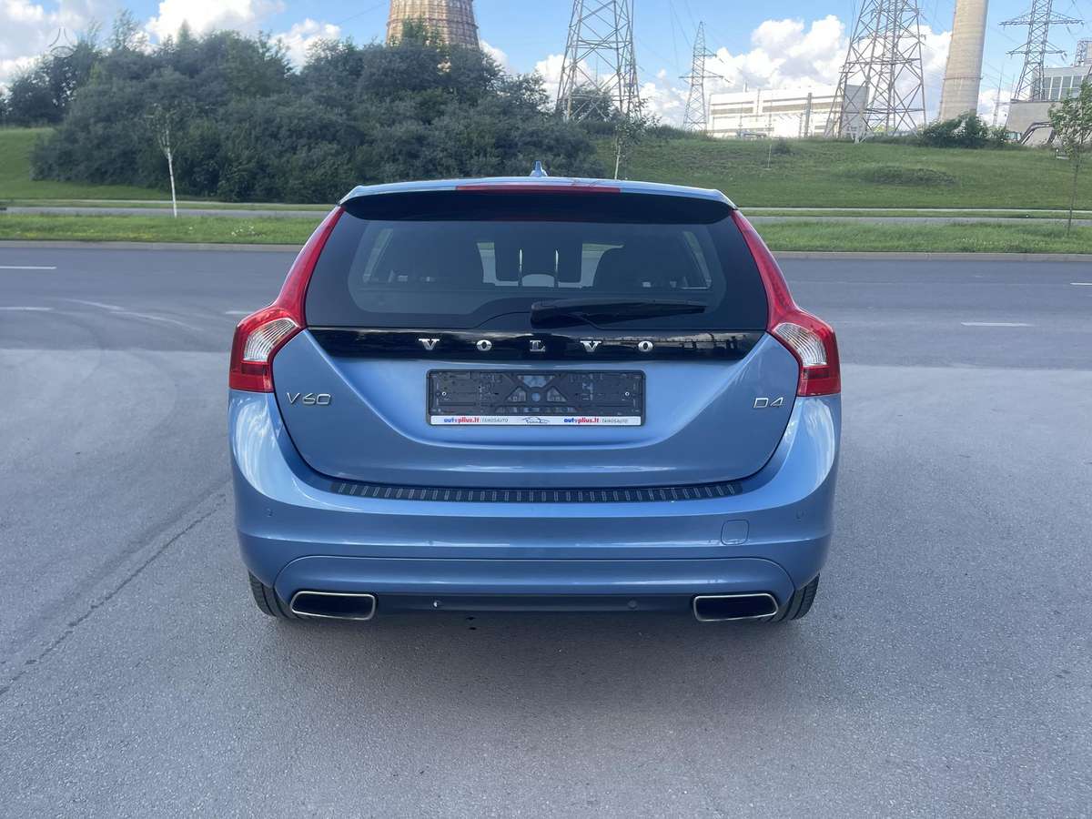 Volvo V60 2014 — photo 12