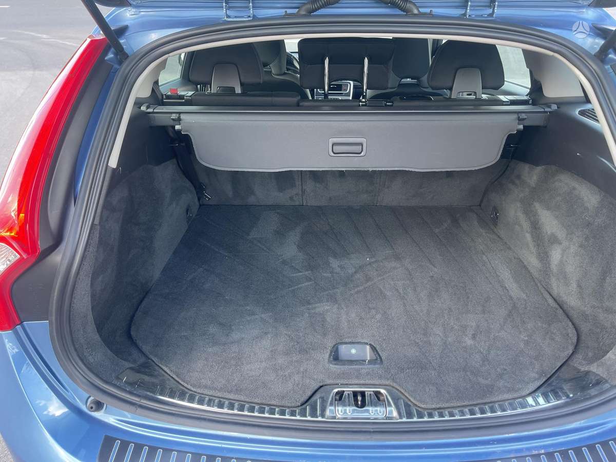 Volvo V60 2014 — photo 29
