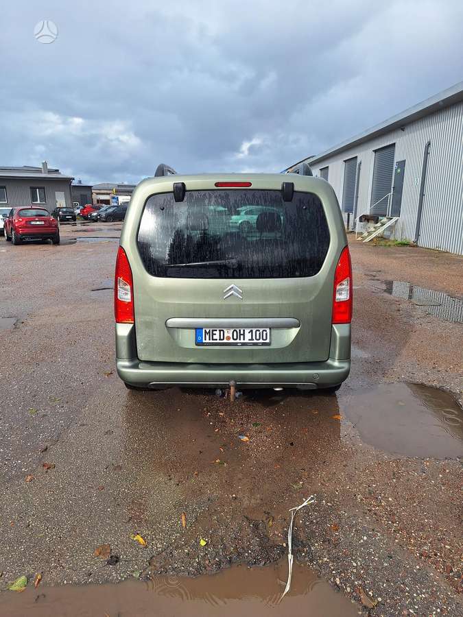 Citroen Berlingo 2010 — вигляд ззаду