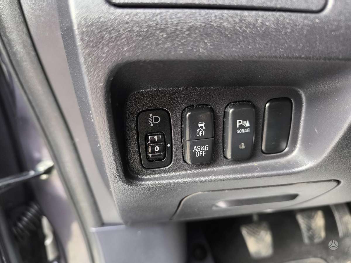 Mitsubishi Outlander 2011 — photo 14